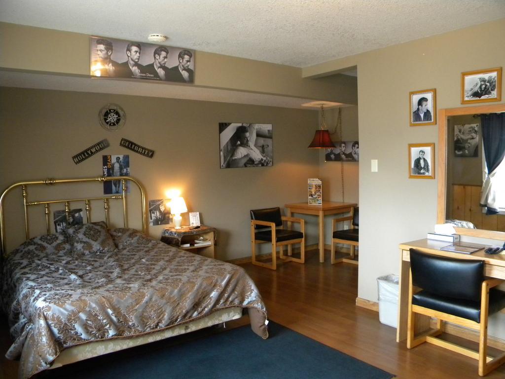 Blue And White Motel Kalispell Habitación foto