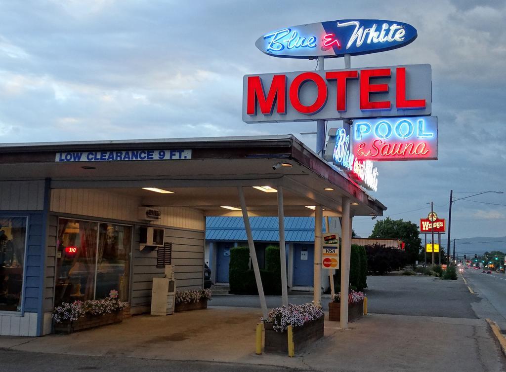 Blue And White Motel Kalispell Exterior foto