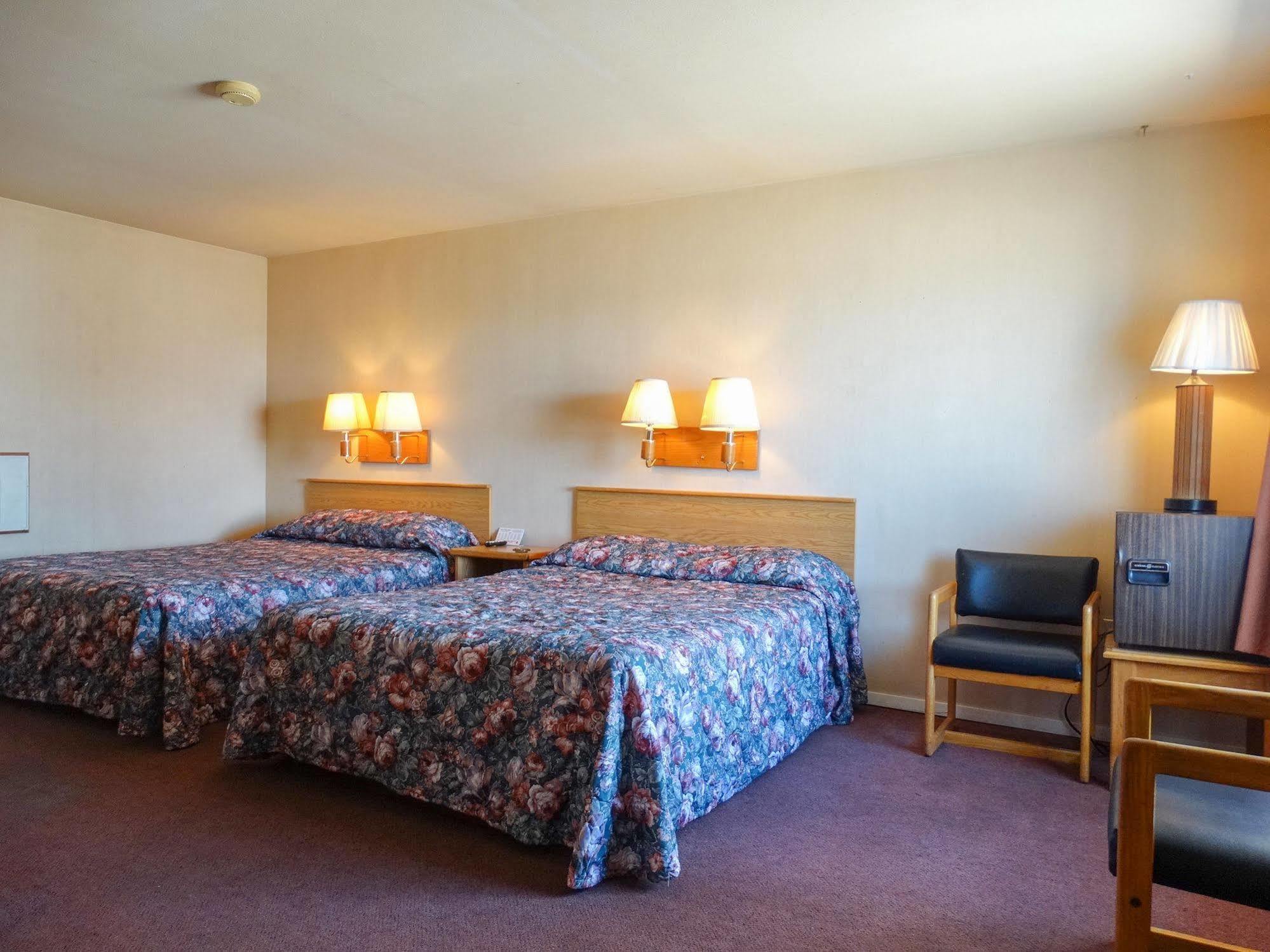 Blue And White Motel Kalispell Exterior foto